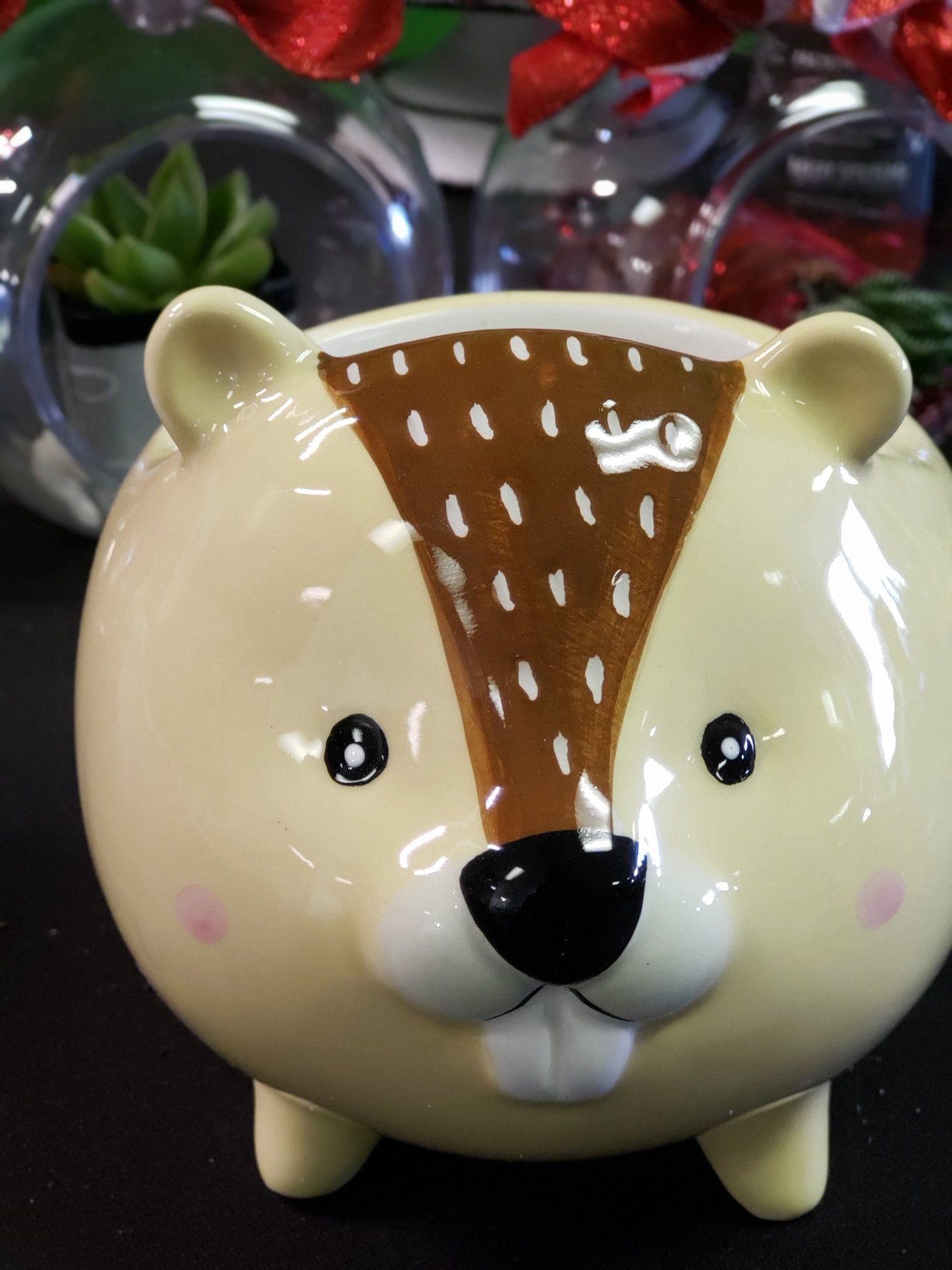 Streamline Imagined Beaver Planter