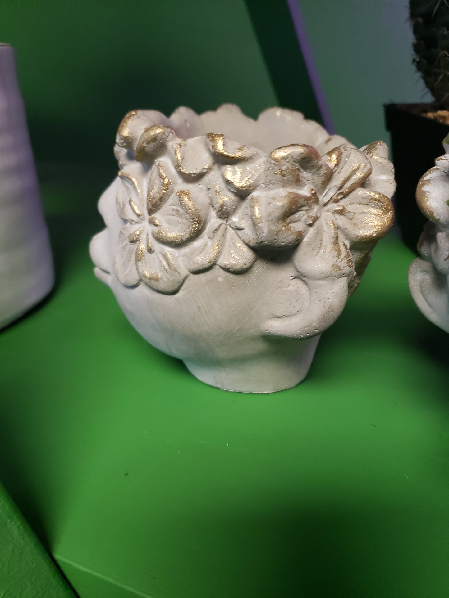 Concrete Face Plant Pot
